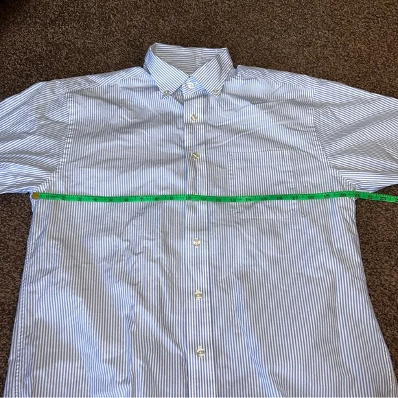 Vineyard Vines Blue and White Dress Shirt with Pointed Collar - Picture 4 of 5